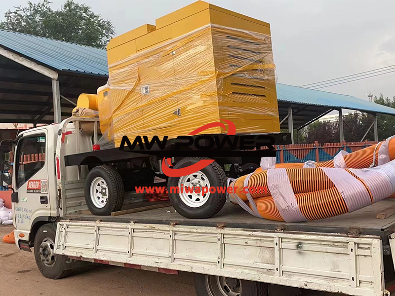 移动防汛泵车发货河南 应对暴雨