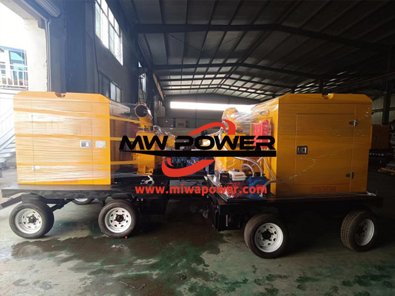 两台500方美华移动强自吸泵发往河北