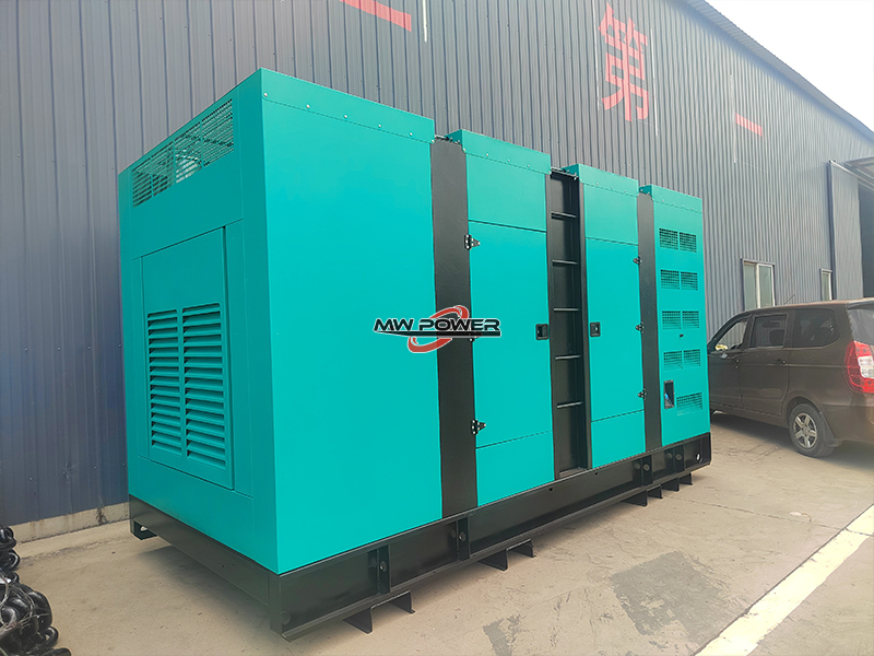 800kw康明斯发电机组 在港口安装